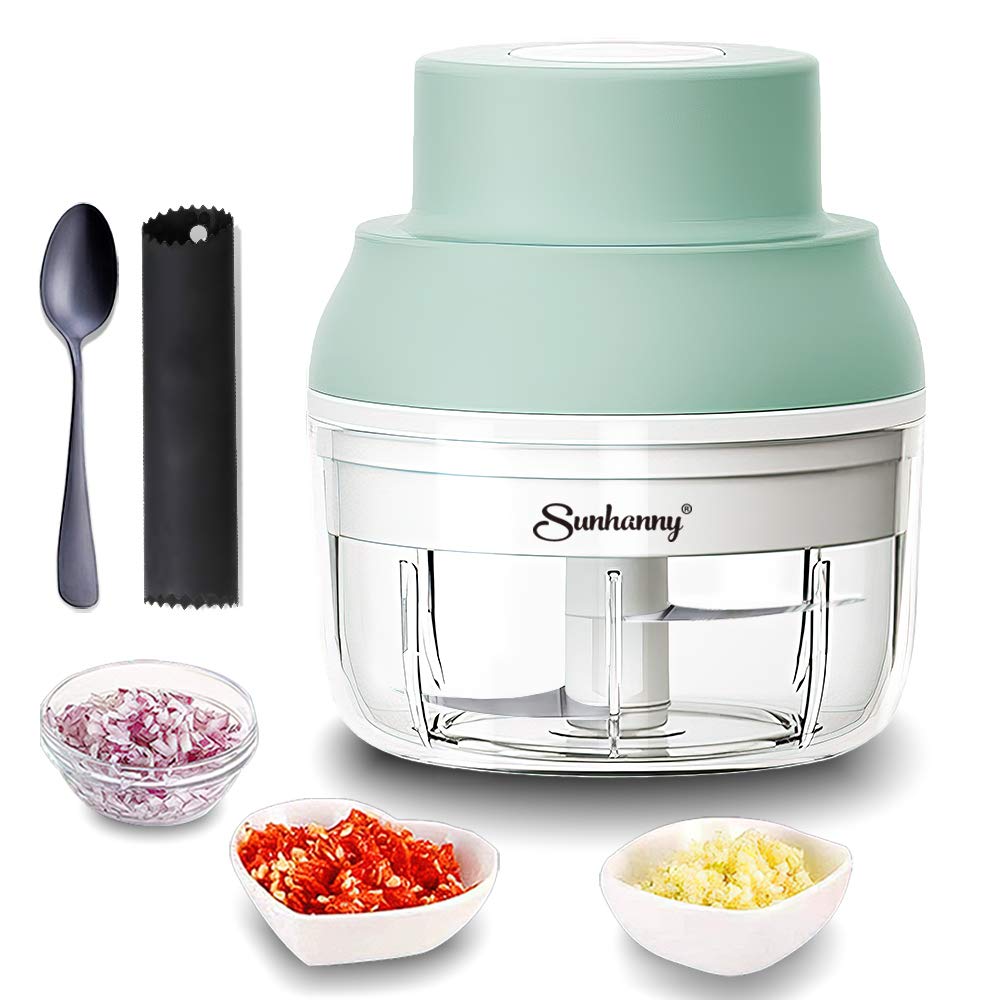 Electric Garlic Chopper Mini Garlic Masher Crusher Food Processor Small with Garlic Peeler And Spoon (100ML/3.3FL OZ Green) 3.1 * 3.1 * 3.9 IN